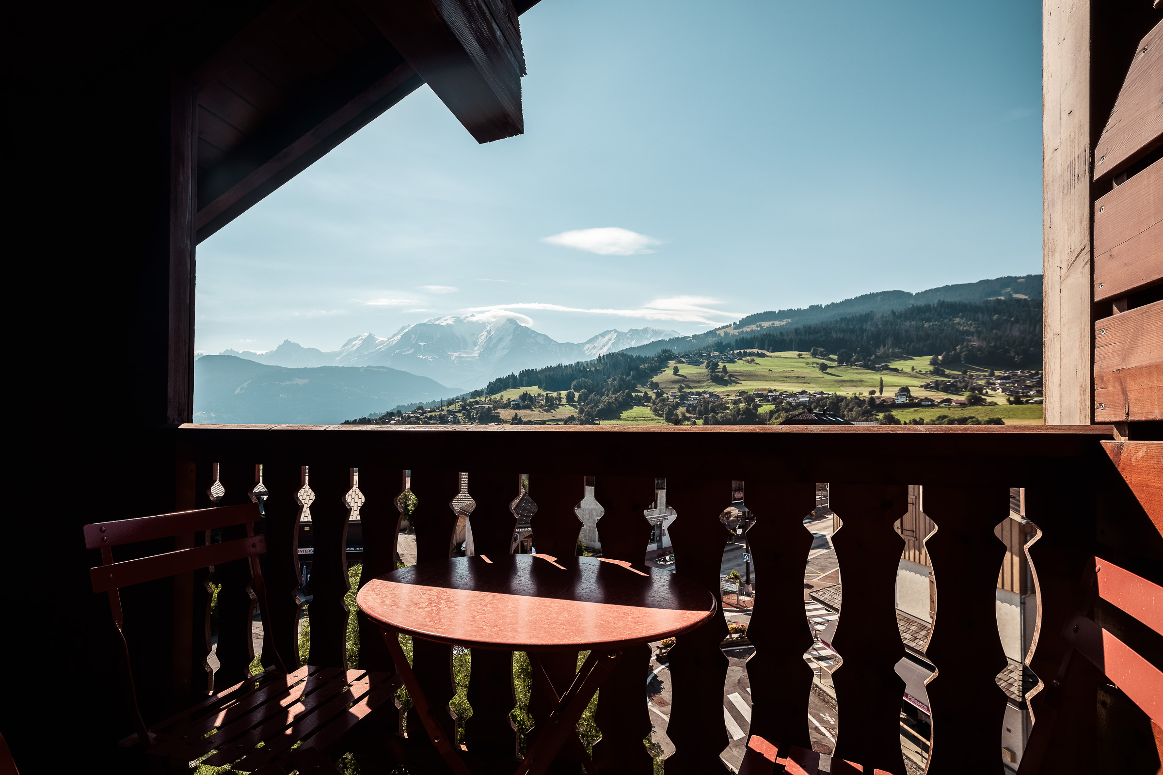 RAW_DALIDEO_WEB_001