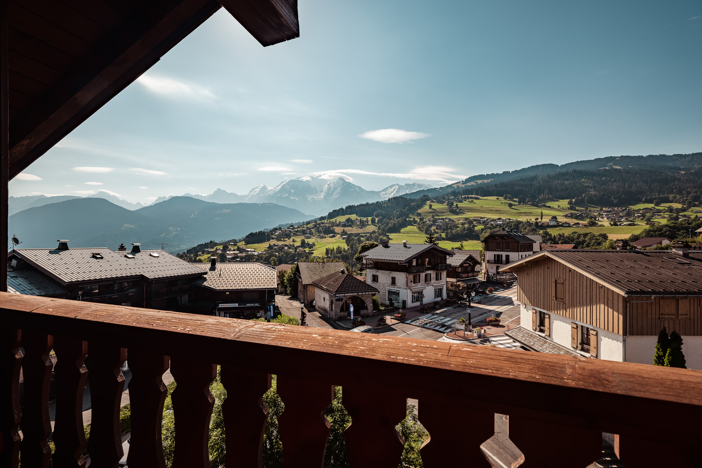 RAW_DALIDEO_WEB_002